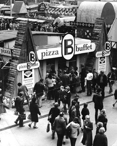 Pizza Buffet auf einem Dresdner Markt